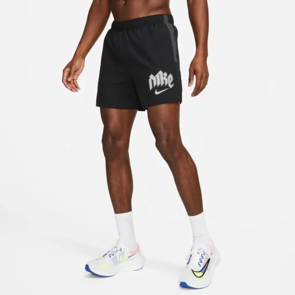 Nike Dri-FIT Run Division Challenger